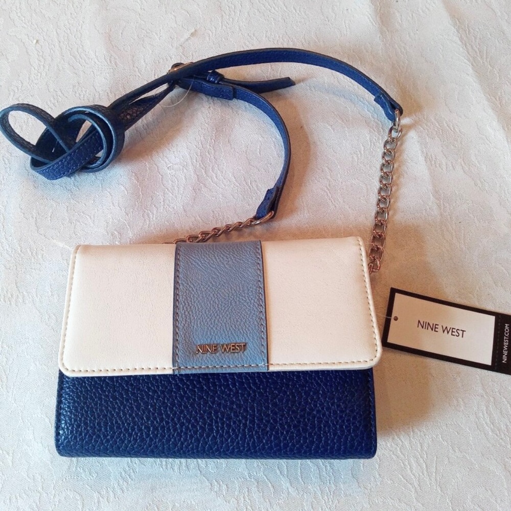 NWOT Nine West Blue White Crossbody Wallet